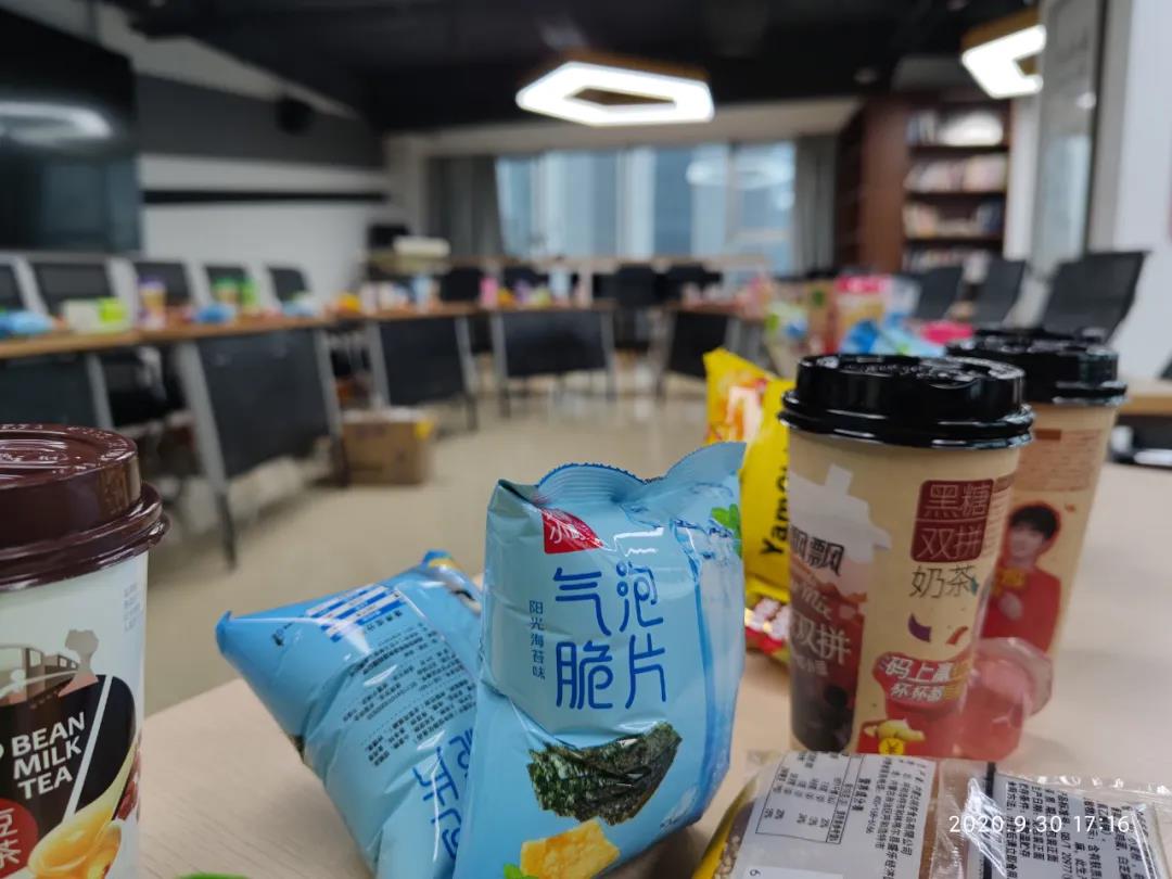 AG真人国际科技团支部“心向祖国，，，共贺双节”庆祝国庆中秋佳节主题运动_AG真人国际