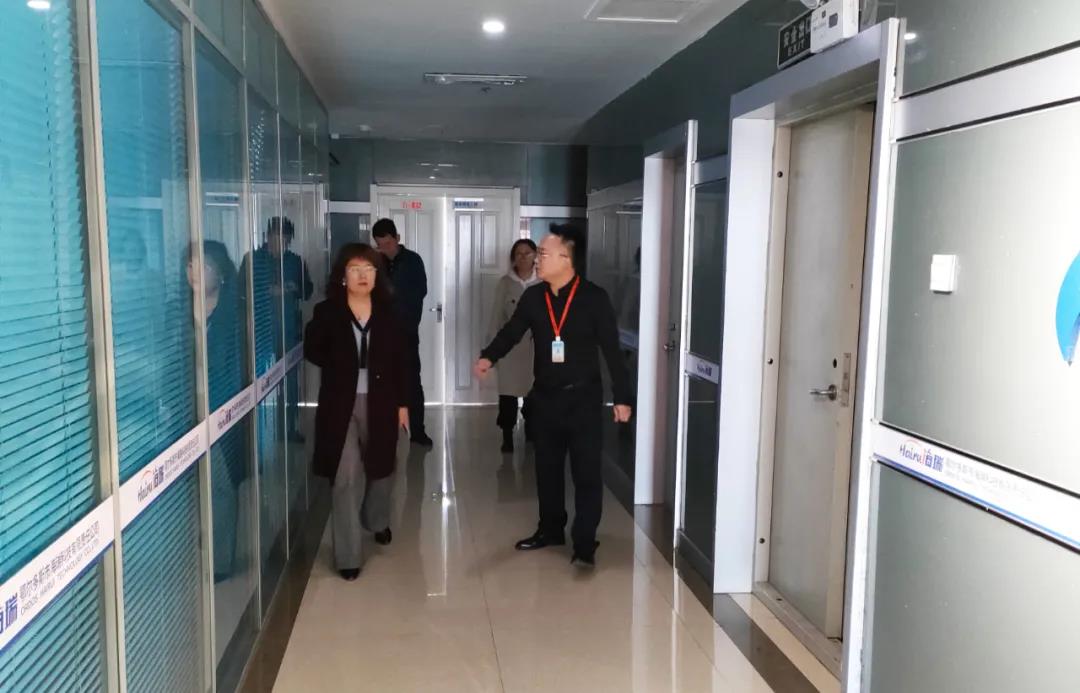 鄂尔多斯高新区科技和人才事情局局长一行到内蒙古AG真人国际科技调研_AG真人国际